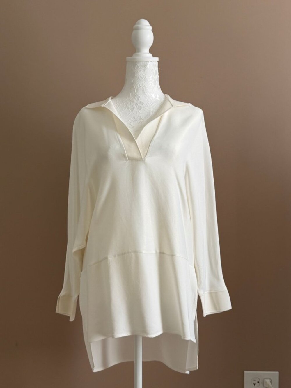 Banana Republic white tunic Size S